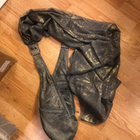 Scarf Edition - Gold Charcoal