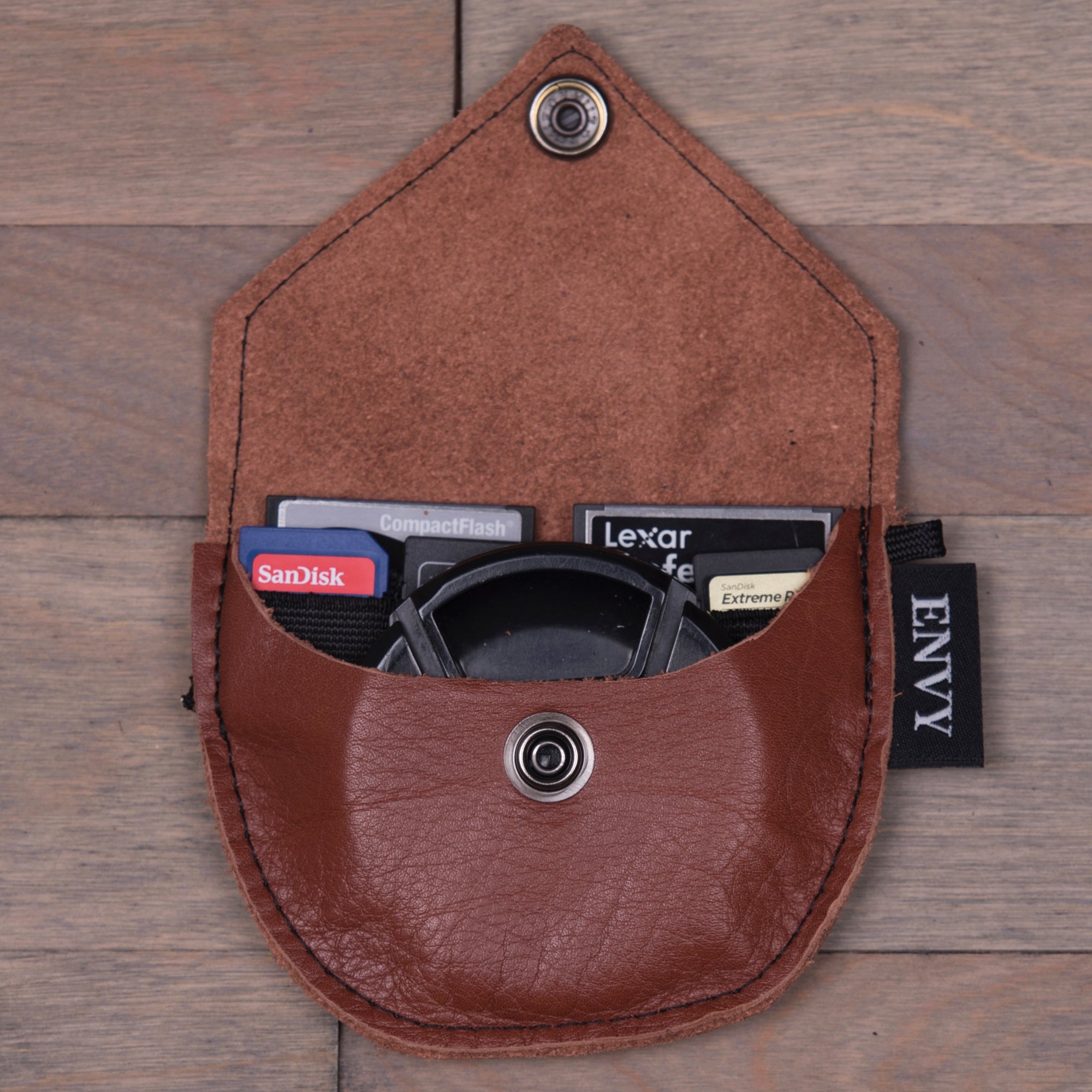 Leather Lens Cap Pocket